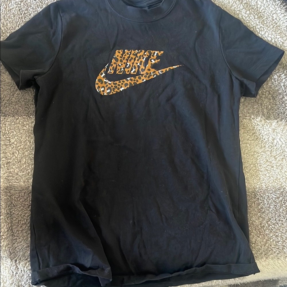 Nike women’s Black T-Shirt with Leopard Print Logo